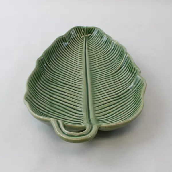 Bordallo Pinheiro Green Ceramic Banana Leaf Dish 10" Serveware