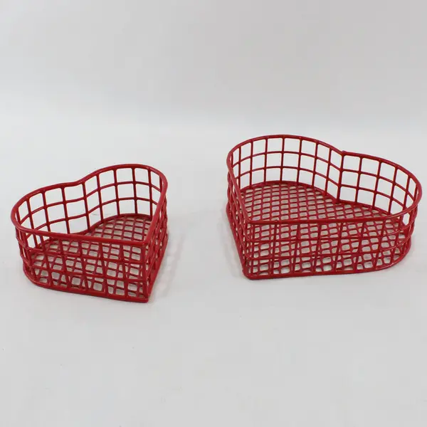 Lot of 3 Red Wire Baskets 2 Heart 1 Rectangular Valentine Decor 4-7in