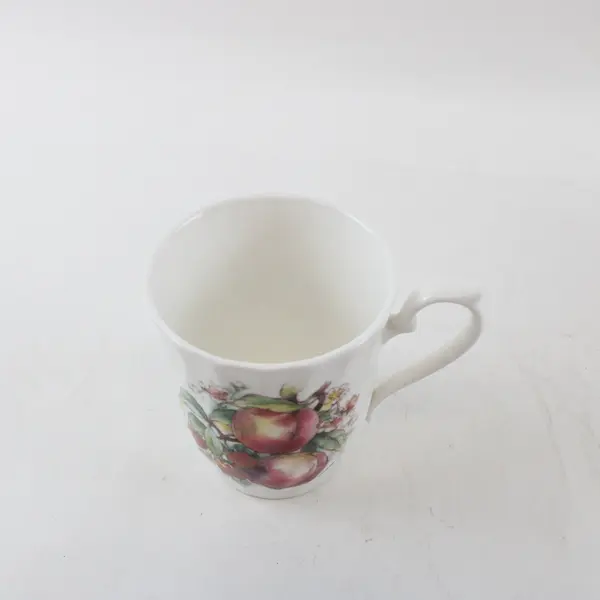 Set of 4 Heirloom Bone China Fruit Pattern Mugs Vintage Tea Coffee
