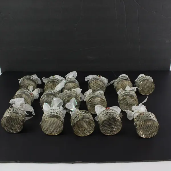 Lot of 16 Small Metal Baskets Red Roses Thank You Party Favor Wedding Decor