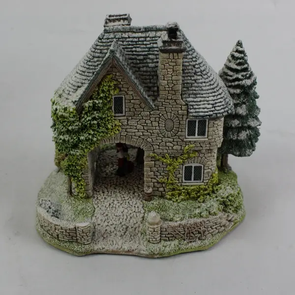 Lilliput Lane Snowdon Lodge Christmas Collection Village House Box No Deed
