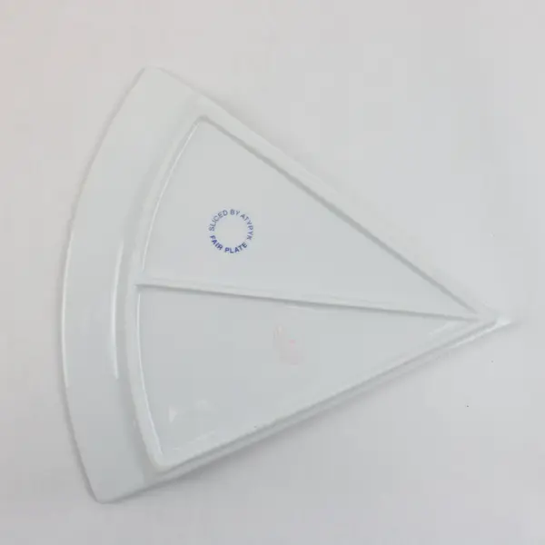 Sliced by Atypyk Set of 4 Triangular Pizza Cake Pie Plates