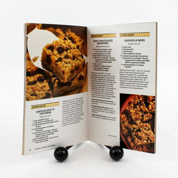 VTG 1986 Borden Inc Best of Favorite Recipes Quick & Easy Desserts Magazine