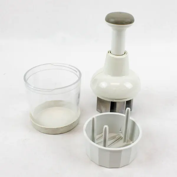 Pampered Chef Manual Food Chopper White Handheld Vegetable Herb Nut