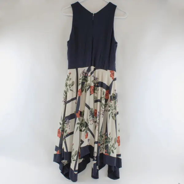 Le Chateau Wmns M Navy Ivory Floral Keyhole Sleeveless A-Line Midi FLAW