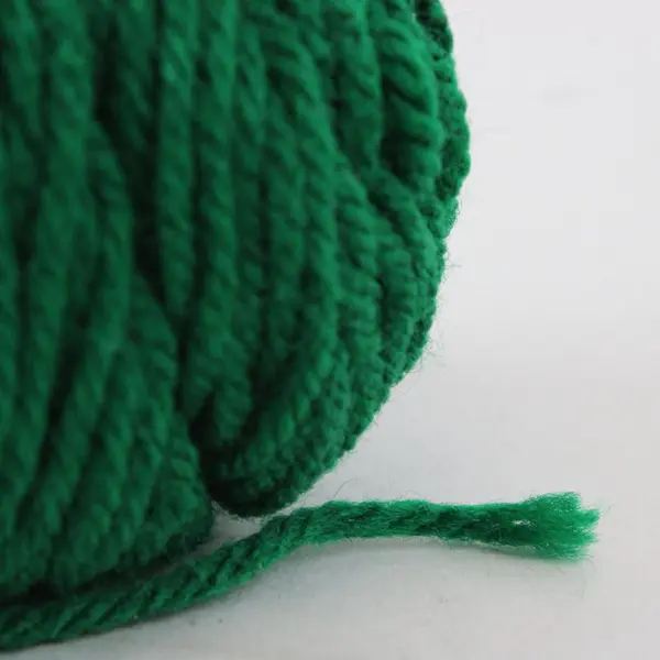 Lot of 3 Green Yarn Skeins Knitting Crochet Crafts Fiber Arts Red Heart