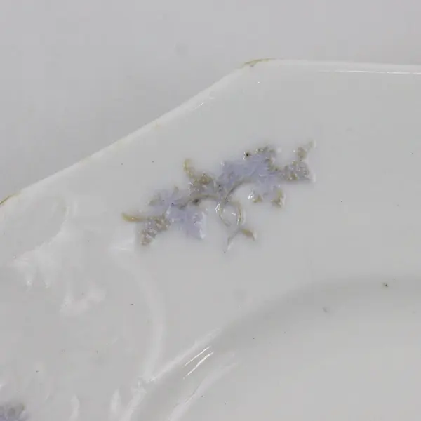 Vtg White  Scalloped Rim  Luncheon Plate Embossed Purple Grape Cluster  8.5 Inch