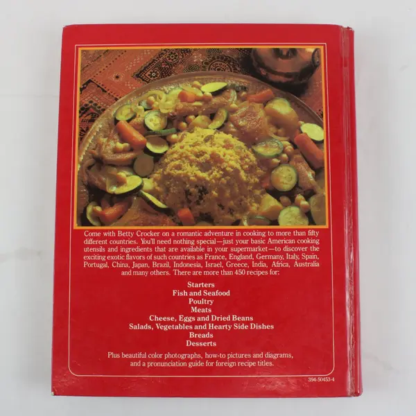 Vintage Betty Crocker's International Cookbook 1980 Hardcover Good