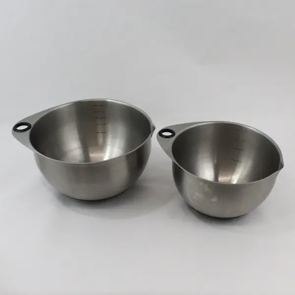 Set of 2 Pampered Chef Stainless Steel Mixing Bowls 4L And 6L
