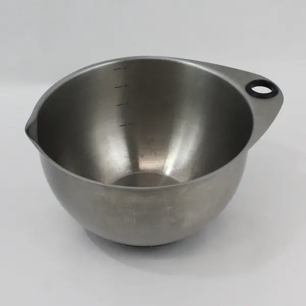 Set of 2 Pampered Chef Stainless Steel Mixing Bowls 4L And 6L