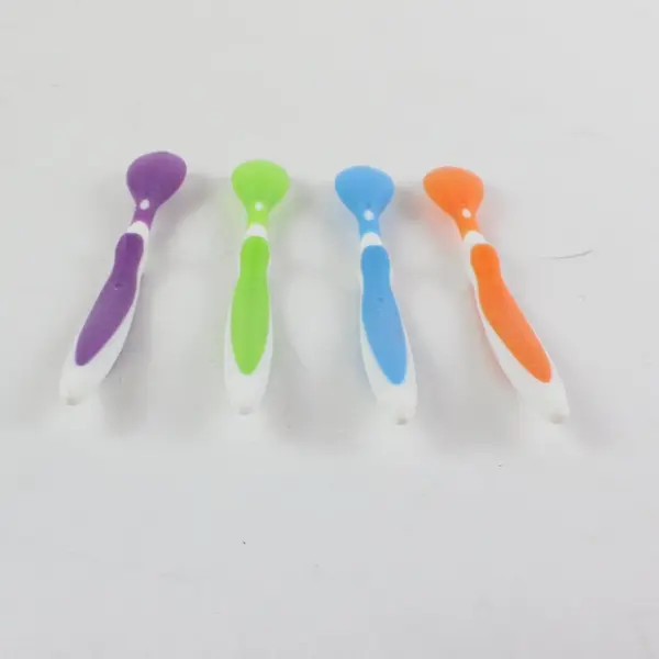 Lot of 4 Munchkin Baby Feeding Spoons Infant Toddler Utensils