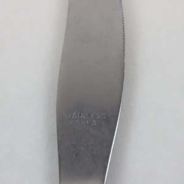 Set of 4 Floral Pattern Stainless Korea Table Knives
