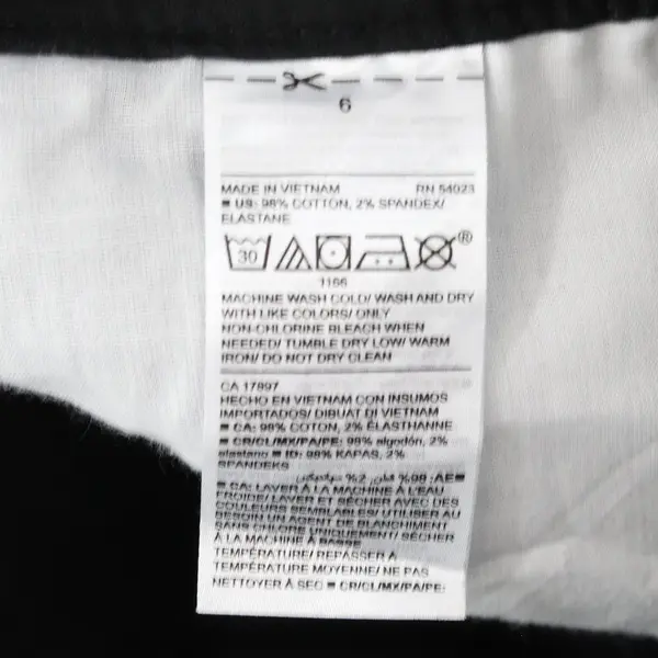 Old Navy Women's Everyday Shorts Black High Rise Size 6