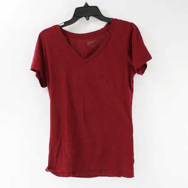 Arizona Jeans Co Women's Red V-Neck Short Sleeve T-Shirt Large