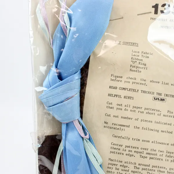 Titan Potpourri Needlecraft Kit 1351 Embroidery Craft Kit