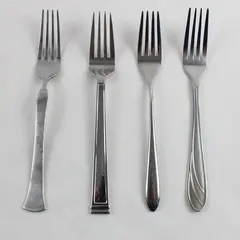 Lot of 4 Mismatched Stainless Steel Dinner Forks Cuisinart Pfaltzgraff