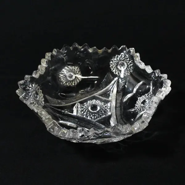 Vintage Clear Pressed Glass 6-Point Starburst Bowl 5.5 Inch