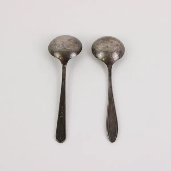 Lot of 2 Oneida Silverplate Mary Stuart Bridal Wreath Round Bowl Soup Spoons 5in