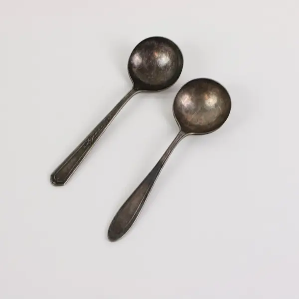 Lot of 2 Oneida Silverplate Mary Stuart Bridal Wreath Round Bowl Soup Spoons 5in