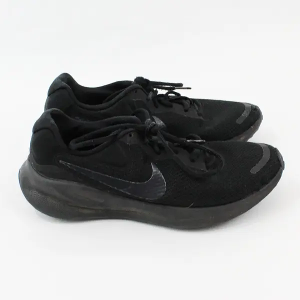 Nike Revolution 7 Women's Black Running Shoes Size 9 Athletic Sneakers