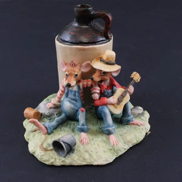 1989 Schmid R.F.D. America Lowell Davis Mouse With Keg Figurine 3"