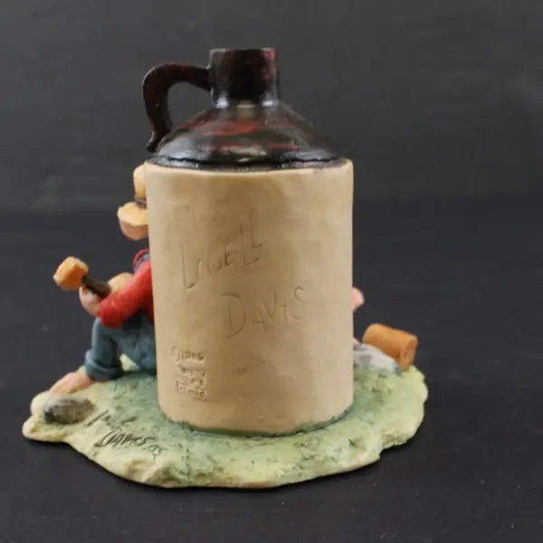 1989 Schmid R.F.D. America Lowell Davis Mouse With Keg Figurine 3"