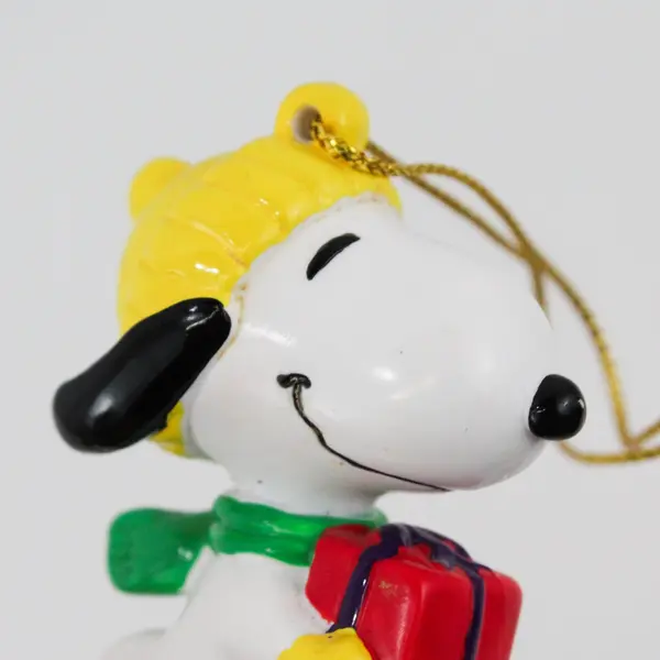 VTG UFS Snoopy Christmas  Ornament With Wrapped Gift & Yellow Knit Hat 2.5"
