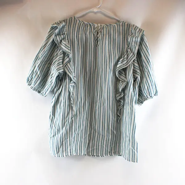 Universal Thread Women's M Blue White Stripe Ruffle Half Sleeve Top