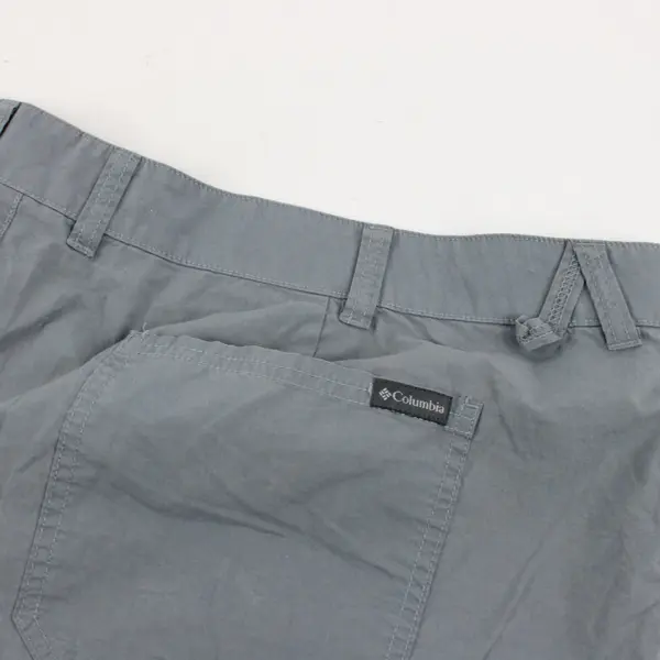 Columbia Women's Gray Cargo Shorts 44W Plus Size Multi-Pocket