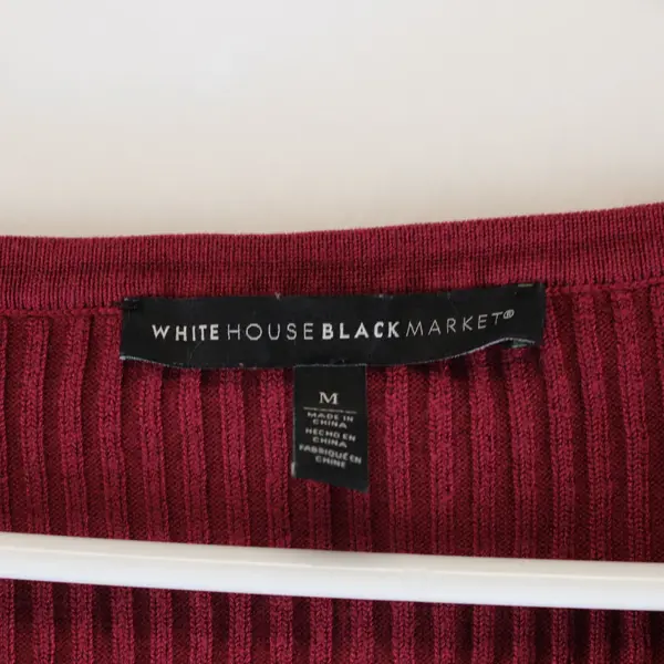 White House Black Market Red Long Sleeve Ribbed Shirt Snap On V-Neck Sz Medium