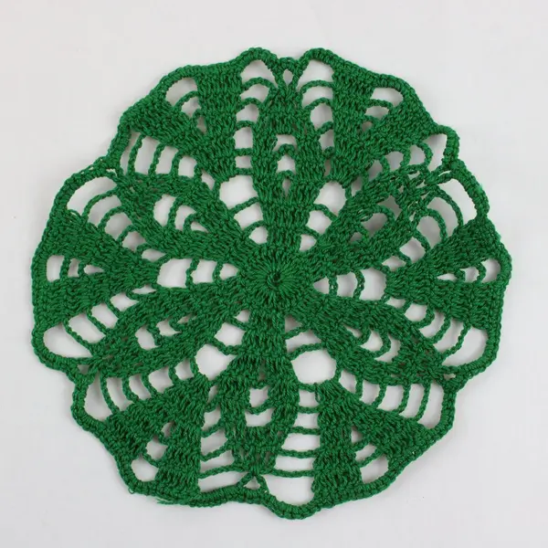 Lot of 5 Decorative Doilies Table Linens Home Decor Pre-Owned