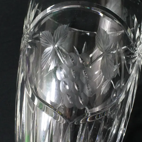 Lead Crystal Vase Etched Grapes Arches Palm Design 8.5" Tall