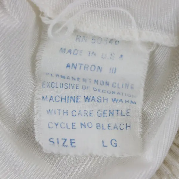 Vintage Women's Off-White Nylon Lace Trim Half Slip Size Large Lingerie