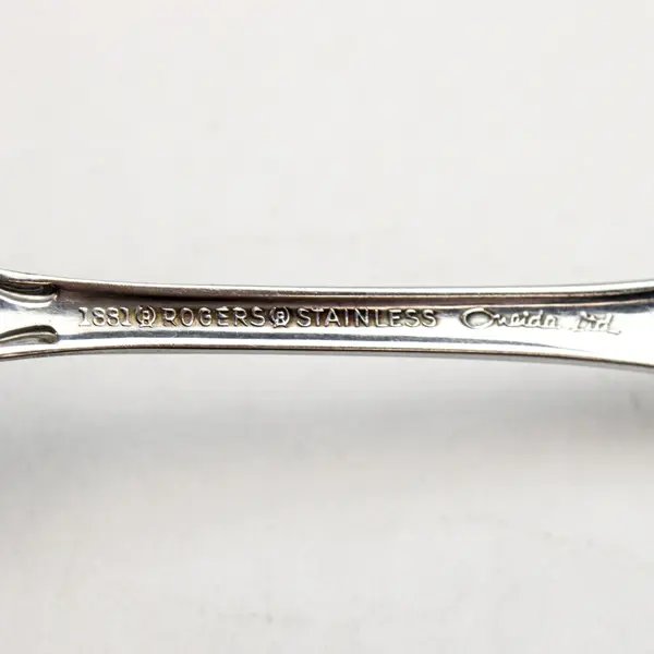 Oneida Rogers Arbor Rose-True Rose Stainless Steel Fork 7 3/8" 