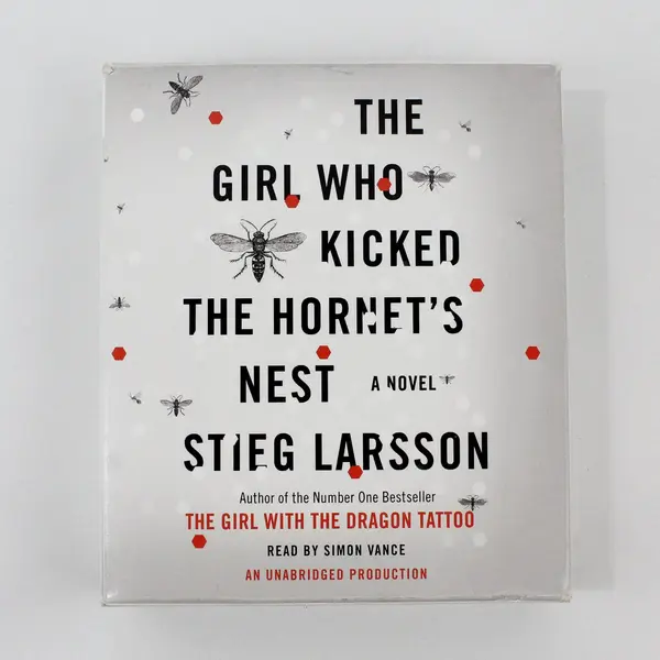 The Girl Who Kicked the Hornet's Nest Stieg Larsson 2010 16CDs Unabridged 20.5H