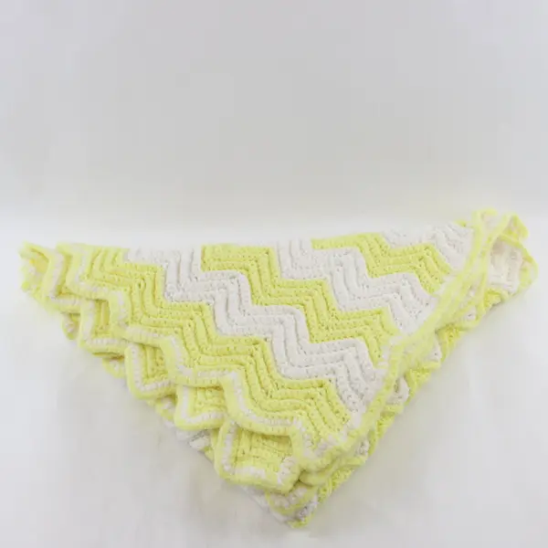Handmade Crocheted Baby Blanket Yellow White Chevron Zig Zag 34x36