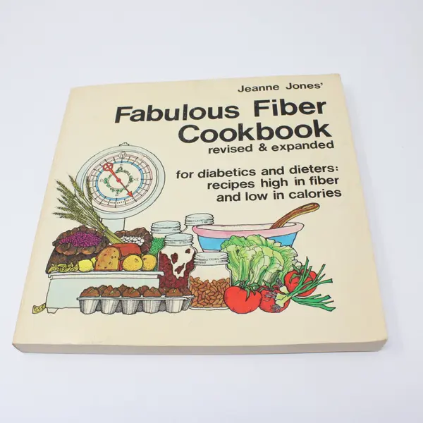 Lot of 2 Paperback Cookbooks Recipe Books Kitchen Collection
