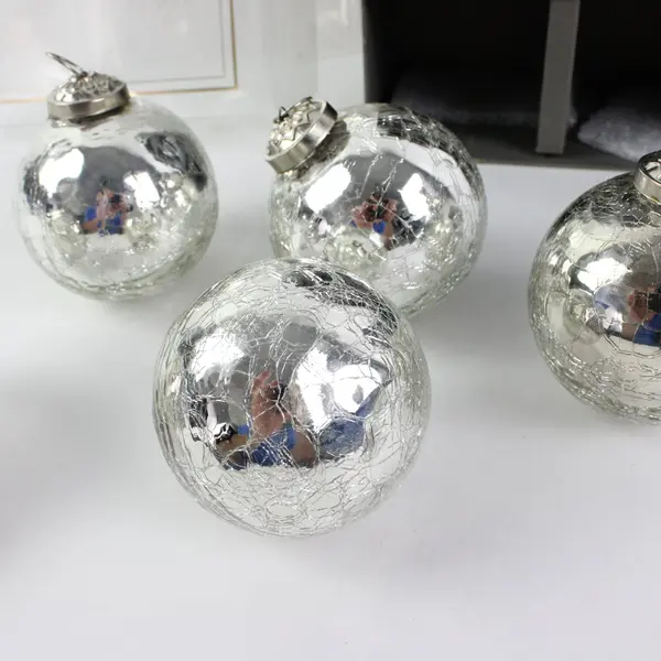 DOFT Decorative Ornament Set 6 Silver Ornaments Boxed