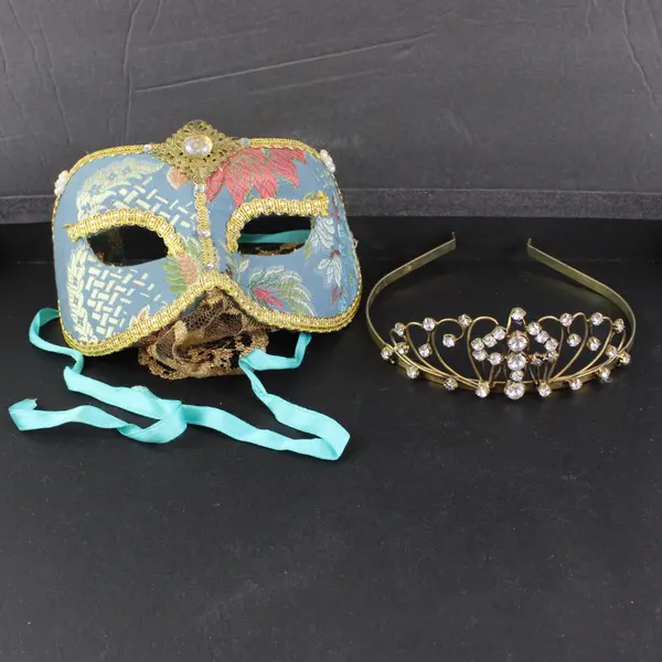 Ca' Macana Venetian Masquerade Mask & Tiara Set Costume
