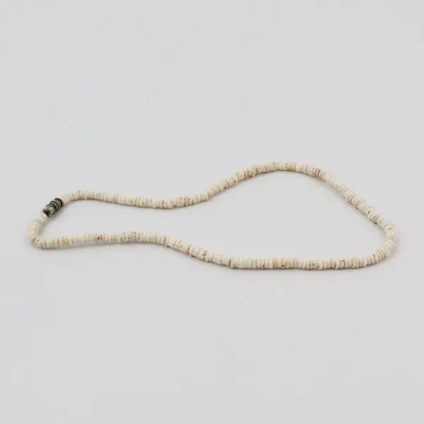 White Puka Shell Beaded Necklace Hawaiian 17in Barrel Clasp
