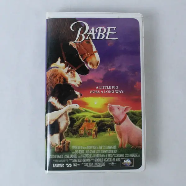 Vintage Babe VHS 1995 Universal Pictures James Cromwell Children's Fantasy 82453
