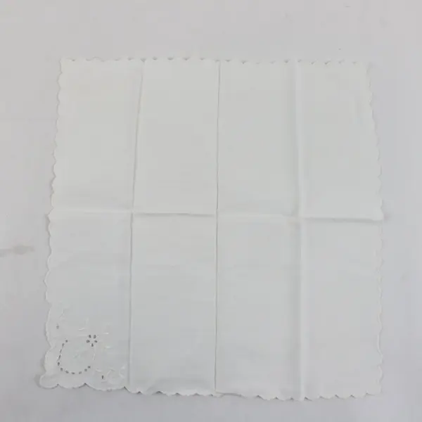 Vintage Set of 5 Floral Embroidered Cutwork White Napkins Flawed