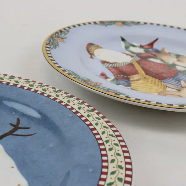 Lot of 2 Sakura Debbie Mumm Christmas Salad Dessert Plates 8"
