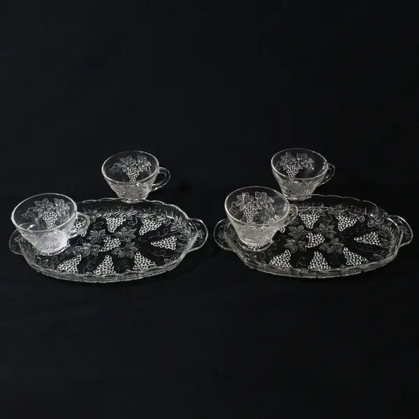 Libbey Clear Glass Grape Pattern Set 3 Handled Cups 2 Matching Trays