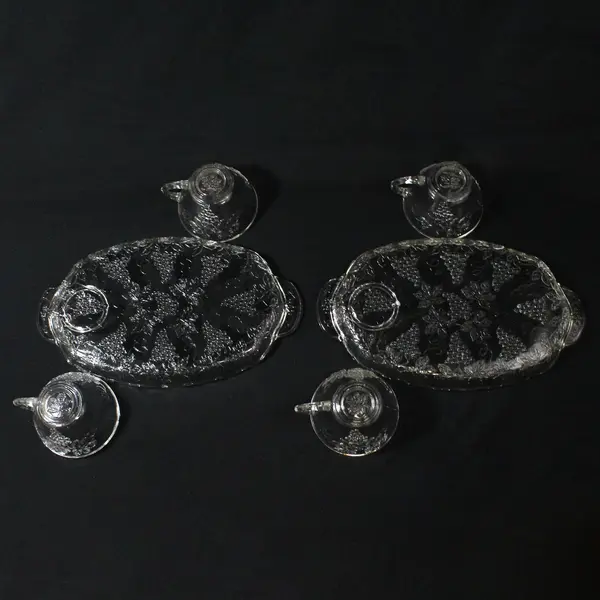 Libbey Clear Glass Grape Pattern Set 3 Handled Cups 2 Matching Trays