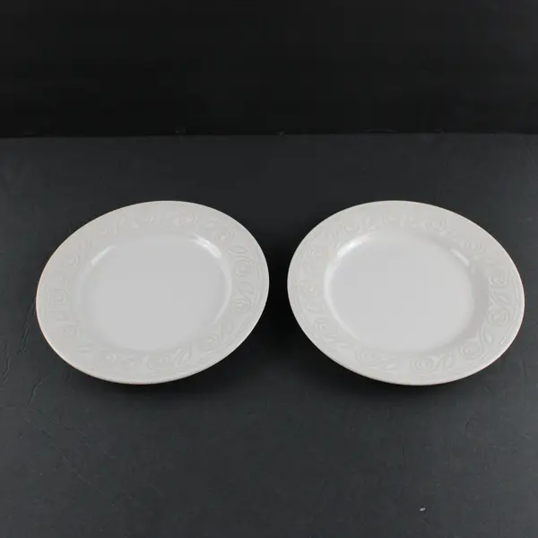Vintage Lot of 2 Gibson Designs Amaretto White Salad/Dessert Plates 8"