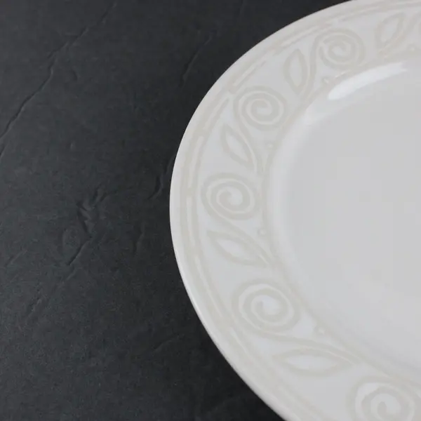 Vintage Lot of 2 Gibson Designs Amaretto White Salad/Dessert Plates 8"