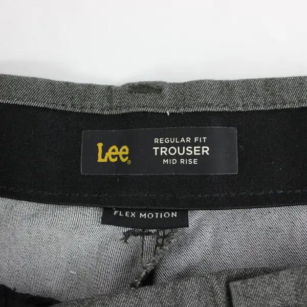 Lee Women's Size 8 Regular Fit Mid Rise Flex Motion Gray Trousers