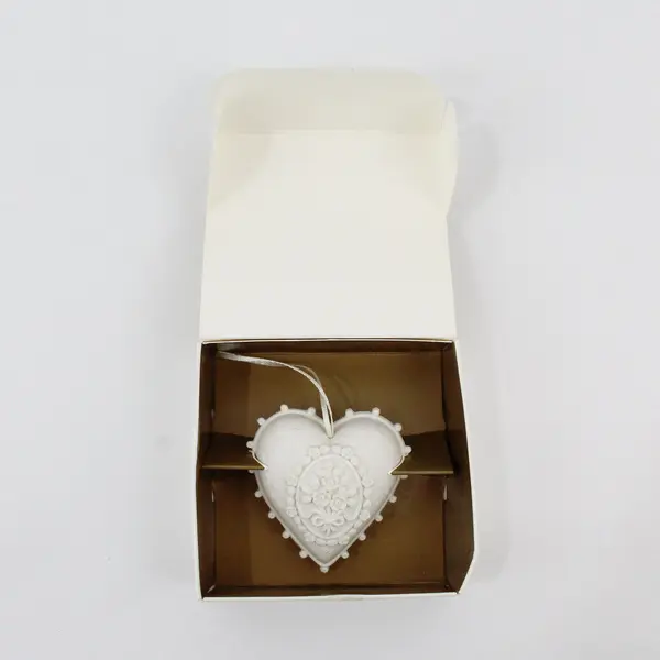 Margaret Furlong HB-1 1998 Blossoming Love Heart Ornament Original Box