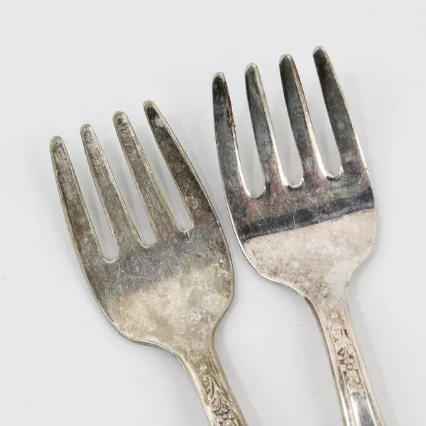 Oneida Silver Community Lot of 2 Queen Bess II Tudor Silverplate Baby Forks 5" 